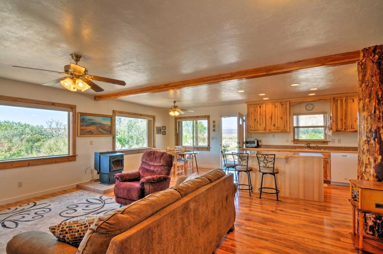 Cozy Henrieville Cabin 18 Mi To Bryce Canyon Np! Dış mekan fotoğraf