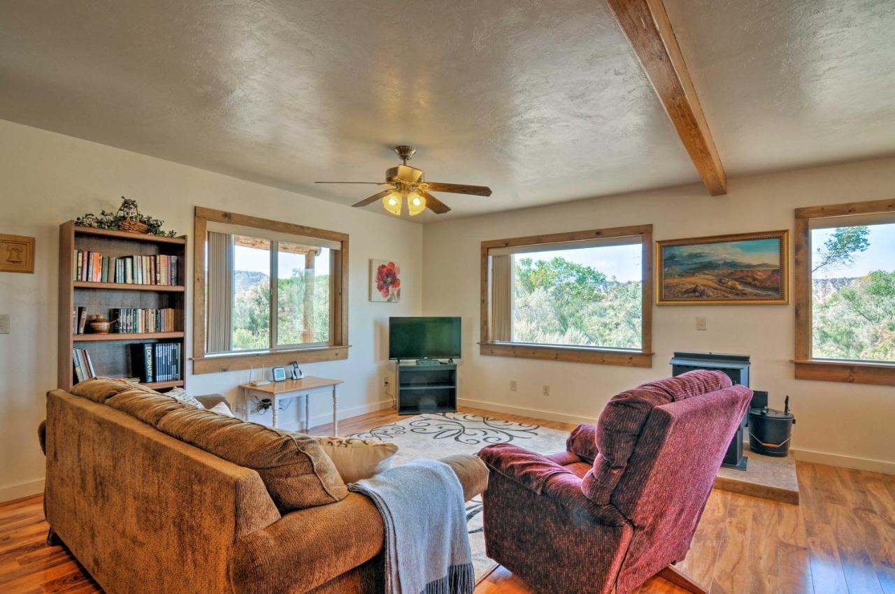 Cozy Henrieville Cabin 18 Mi To Bryce Canyon Np! Dış mekan fotoğraf